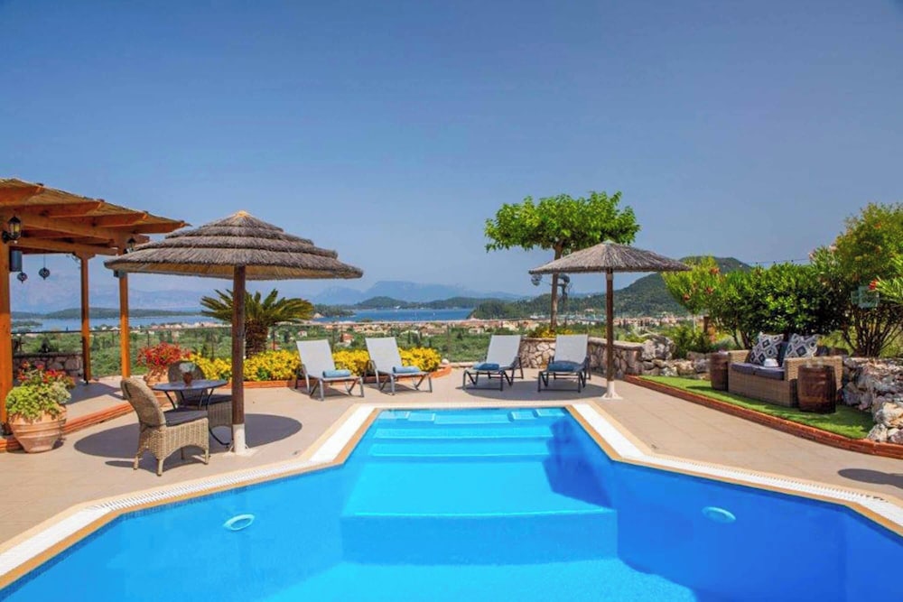 Villa (4 Bedrooms)