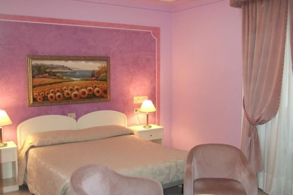 Superior Double or Twin Room photo 2