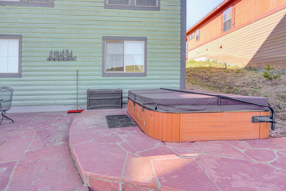 House (4 Bedrooms) photo 2