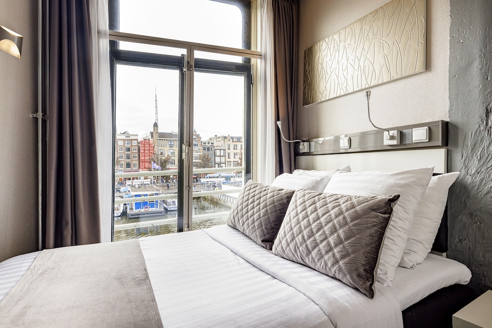 Economy Double Room, 1 Double Bed, Canal View