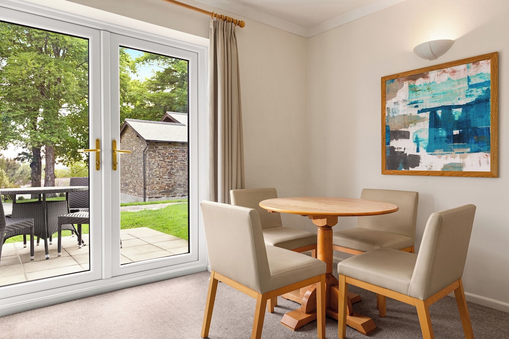 Deluxe Cottage, 2 Bedrooms, Terrace, Garden View photo 2