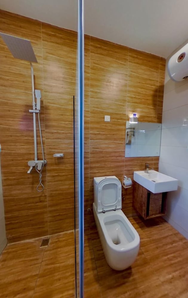 Deluxe Room - Photo 10