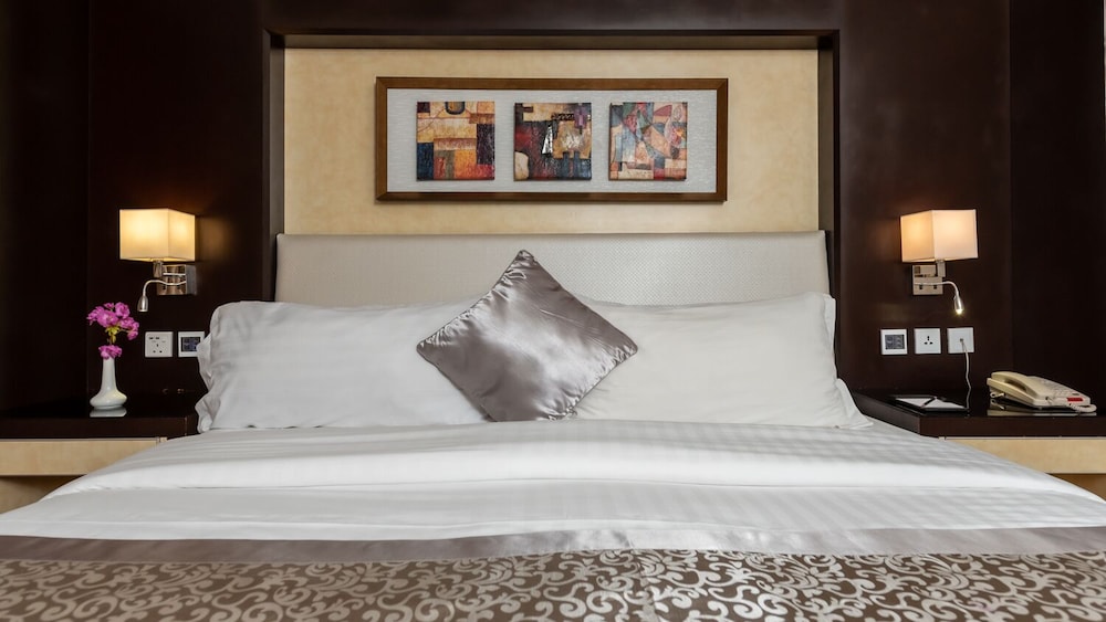 Deluxe Suite photo 1