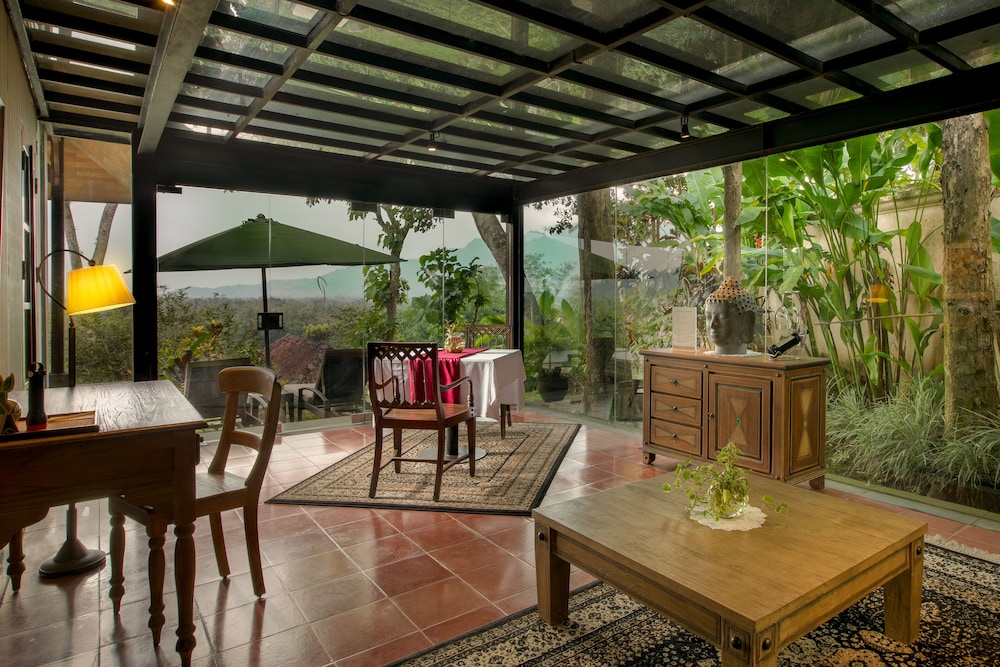 Borobudur View Pool Villa