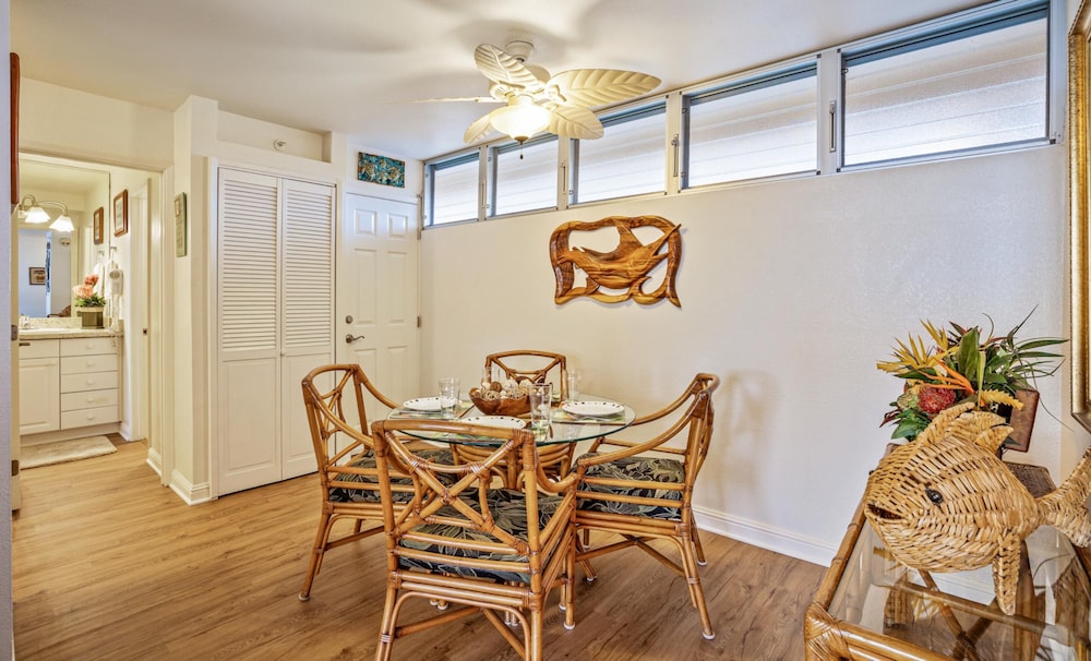 Luxury Condo, 1 Bedroom, Ocean View, Poolside (Unit 714) photo 2