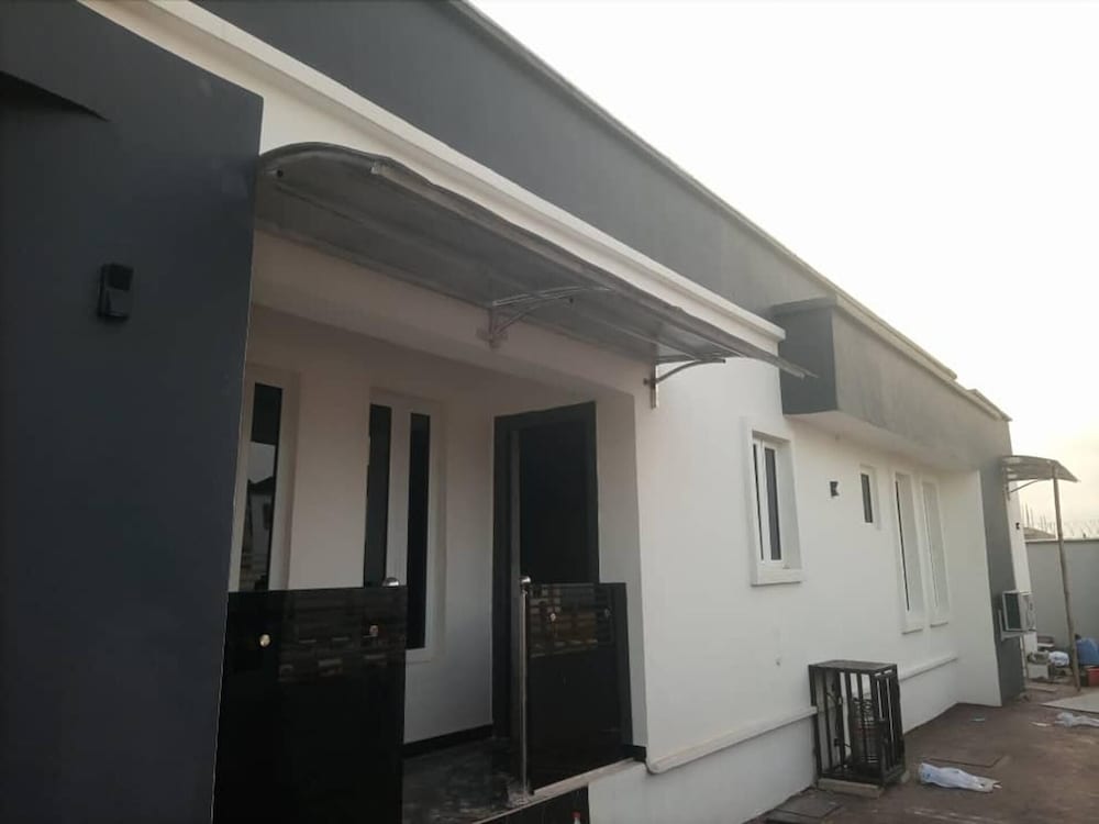 House photo 2