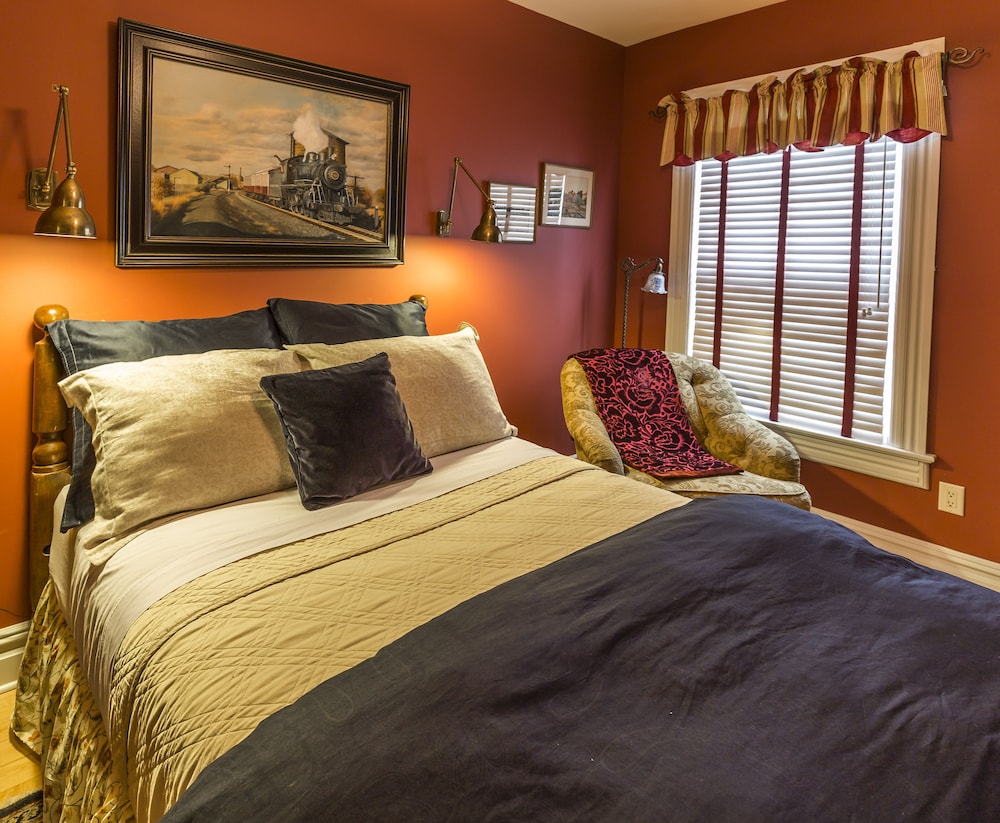 Standard Double Room, Private Bathroom, Garden View (The Somerset) photo 2