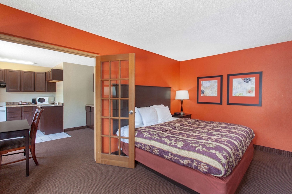 Room, 1 King Bed, Non Smoking (Efficiency) - Photo 1