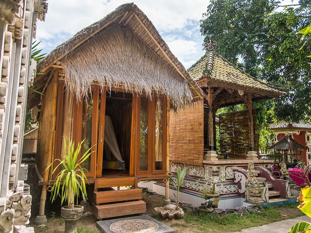 Economy Tree House, Garden View photo 3