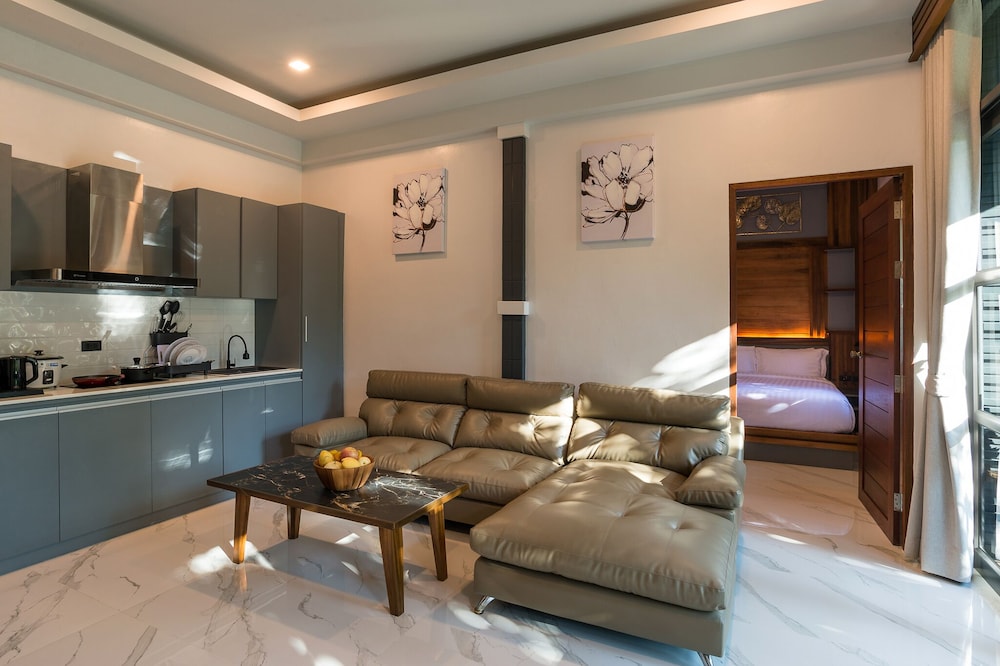 Two-Bedroom Villa - Photo 6