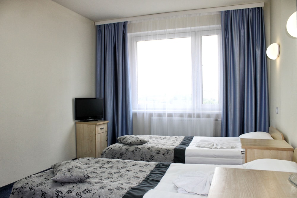 Standard Room, 2 Bedrooms, Accessible photo 3