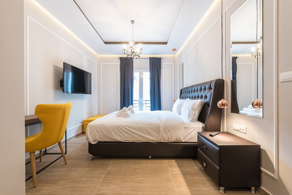 Deluxe Apartment (A2)