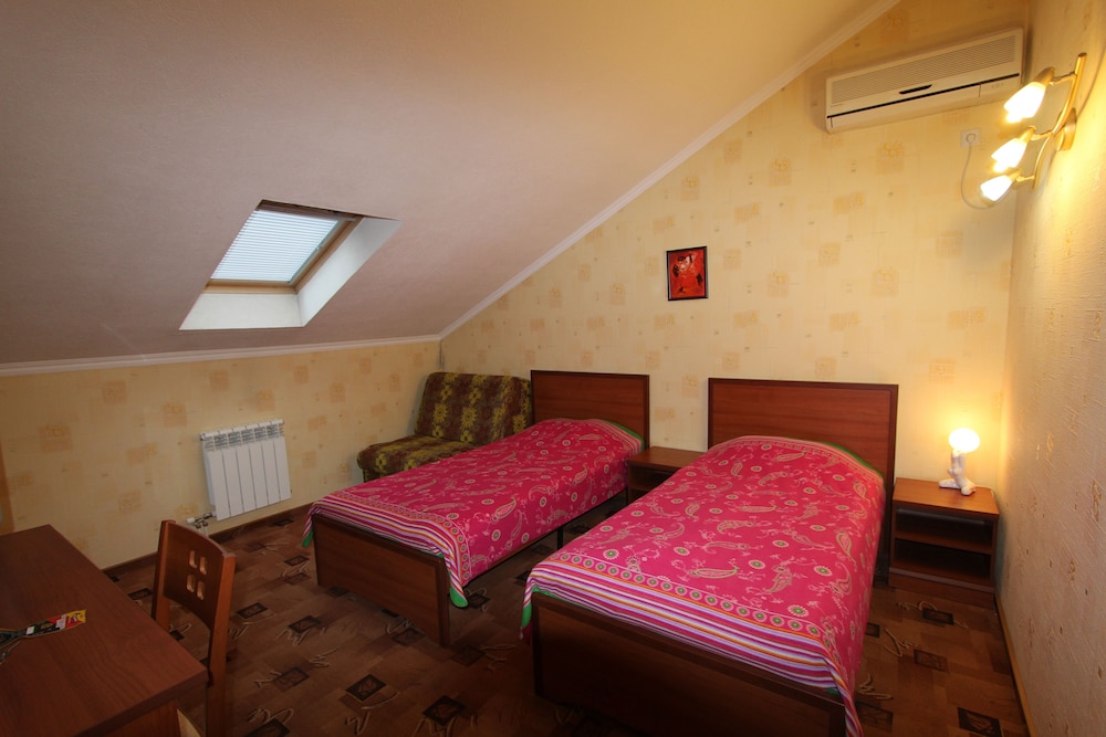 Standard Double Or Twin Room photo 3