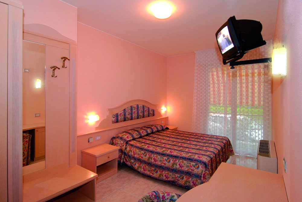 Classic Double Room photo 1