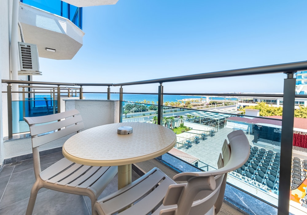 Standard Room, Balcony, Sea View