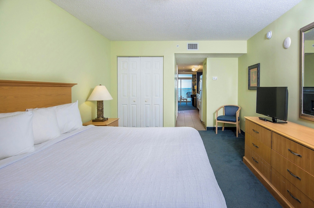 Oceanfront One Bedroom King Suite photo 1