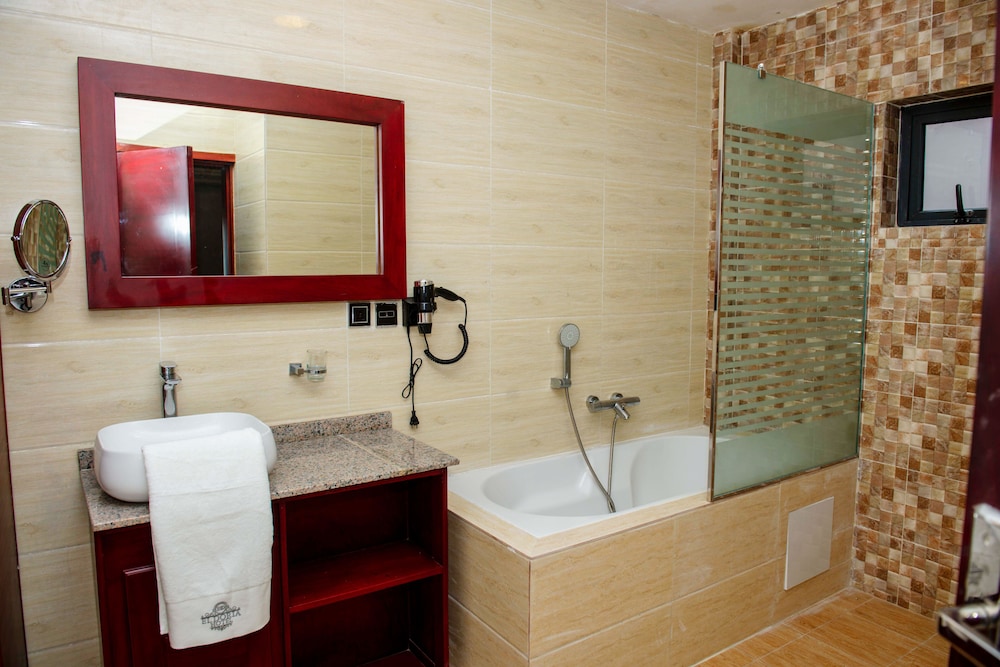 Superior Room - Photo 5