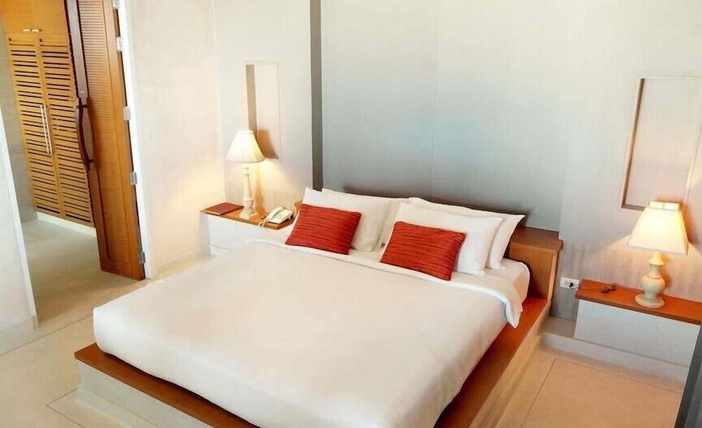 102 The Pool Villa: Beach Zone