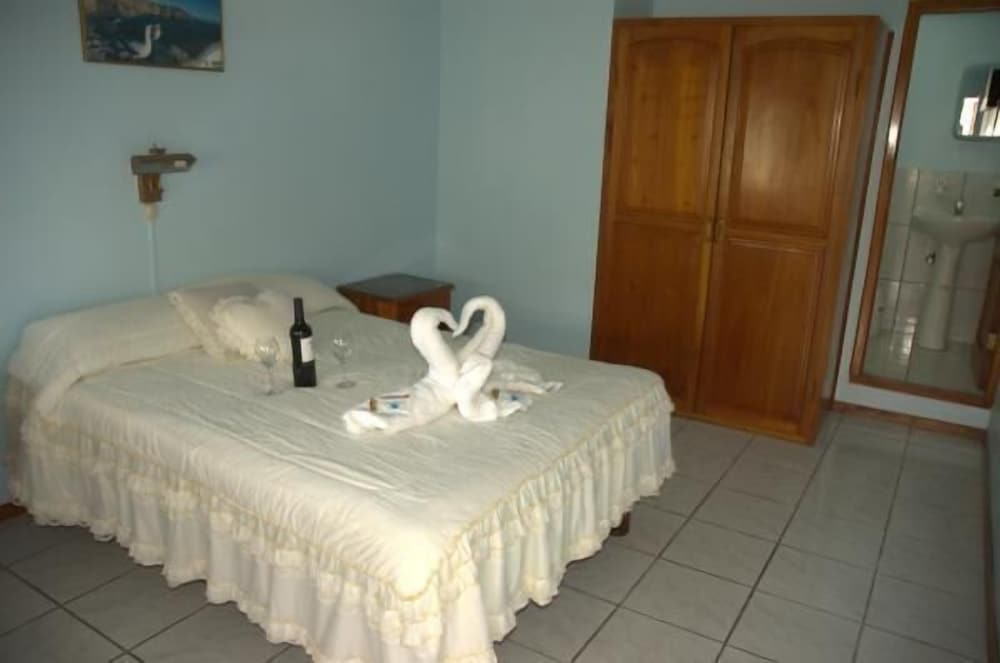 Double Room, 1 King Bed photo 1