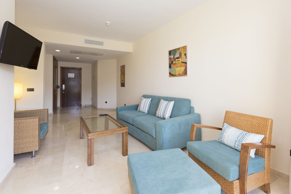 Junior Suite (3 adults) - Photo 3