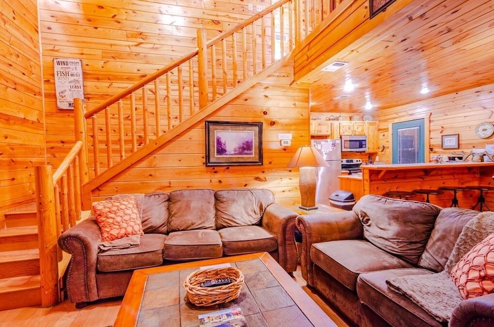 Cabin, 2 Bedrooms photo 2