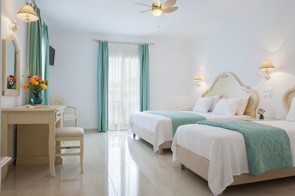 Superior Triple Room - Photo 2