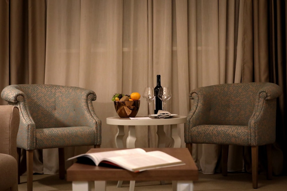 Comfort Room photo 2