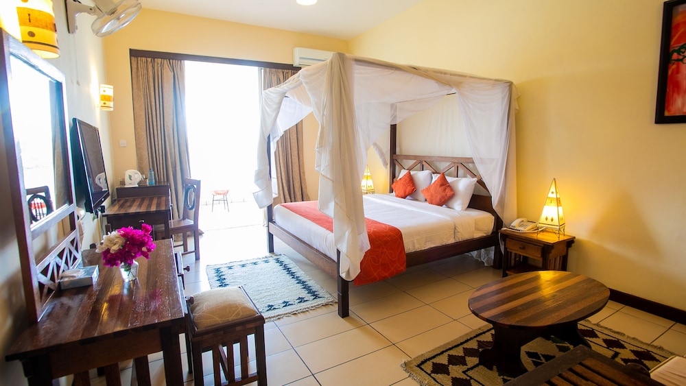 Deluxe Room, Creek View