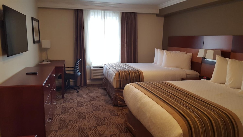 Deluxe Double Room, 2 Queen Beds photo 1