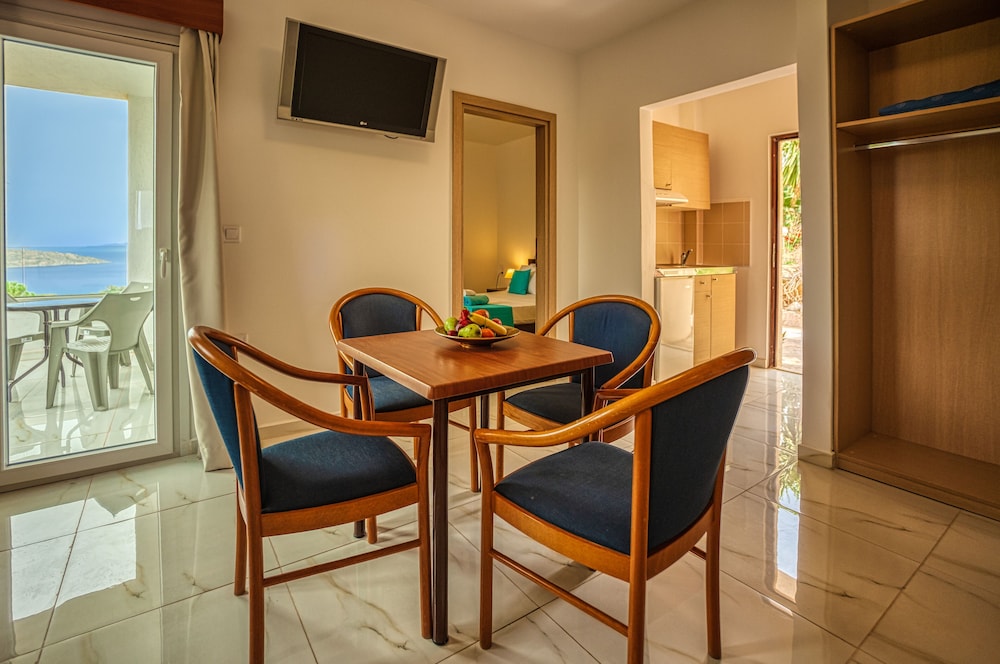 Family Apartment, 1 Bedroom thumbnail 6
