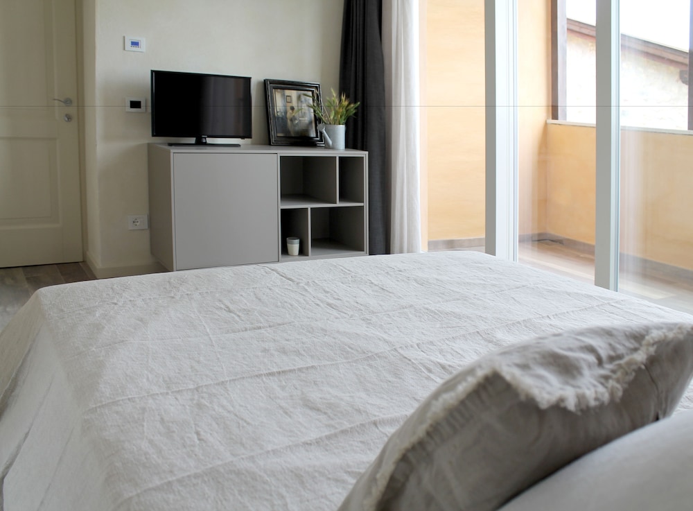 Panoramic Double Room, Lake View photo 3