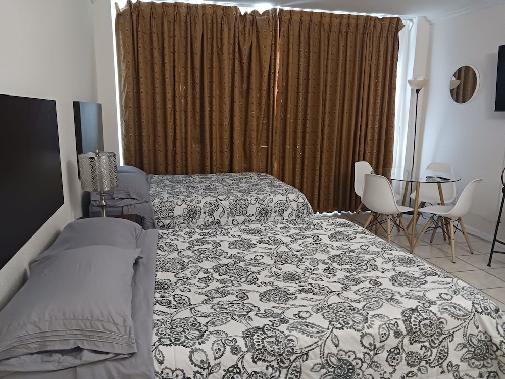 Basic Studio, 2 Double Beds, Non Smoking