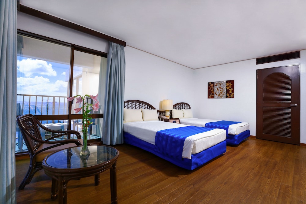 Standard Room Crystal Tower, Ocean View, Non Smoking photo 1