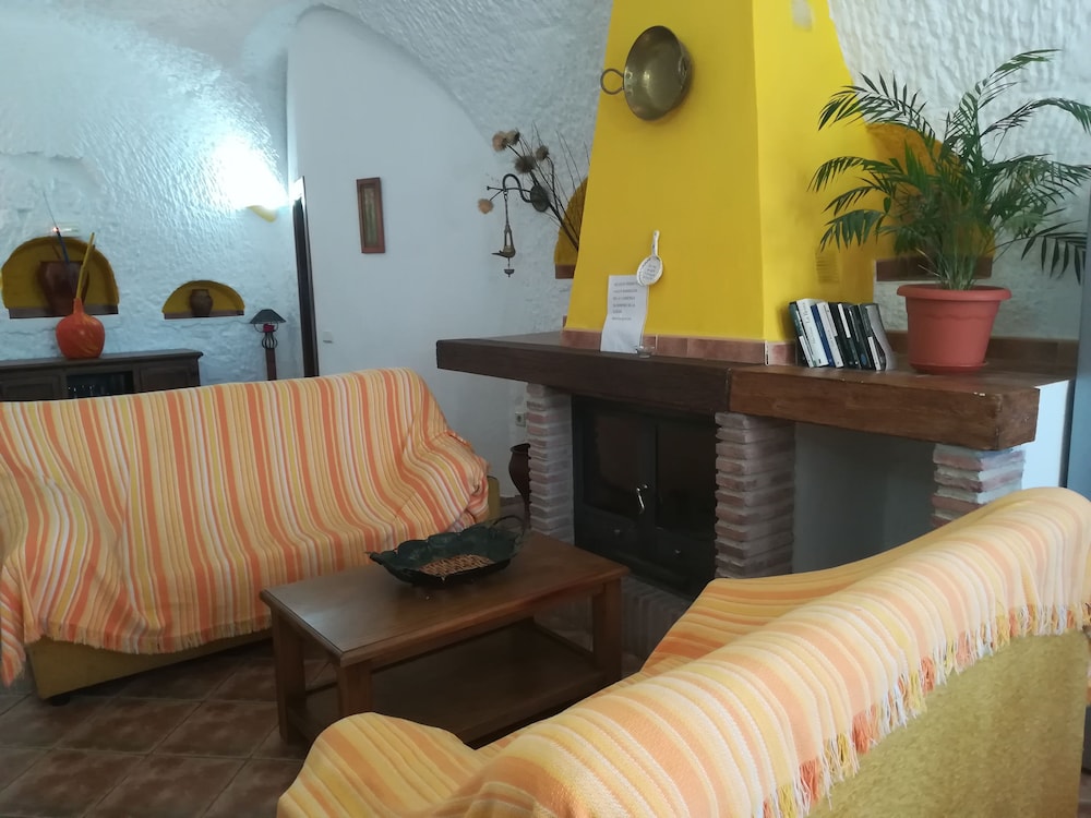 Family Apartment (El Olivo) photo 2