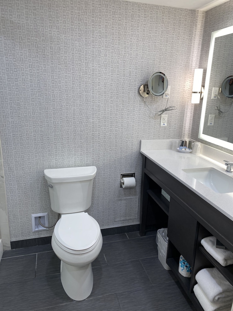 Standard Suite, 1 Bedroom - Photo 7