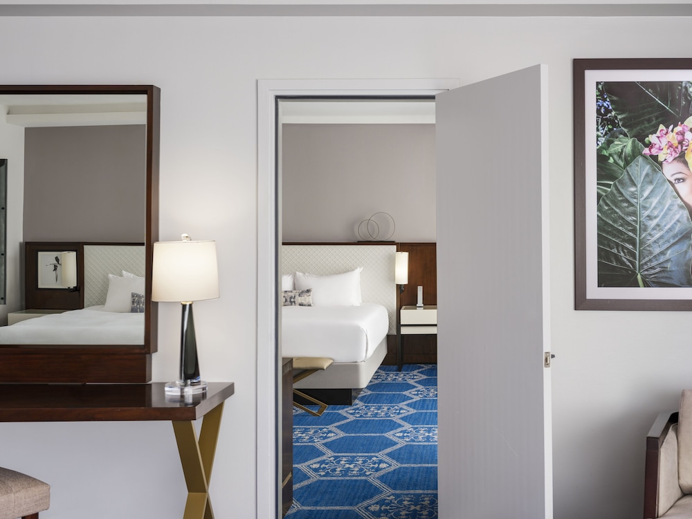 Suite, 1 Bedroom, Ocean View (Parlor, 1 King bed) - Photo 11