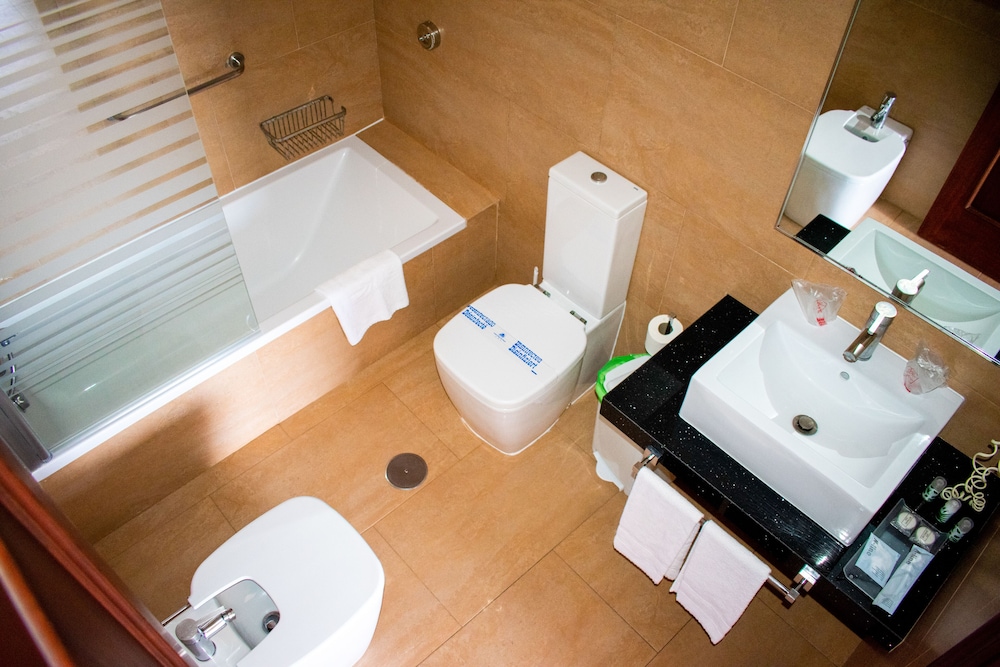 Superior Double Room, Ensuite, Sea View photo 3