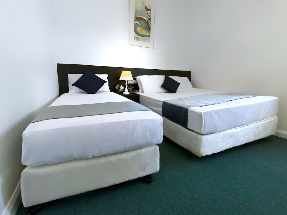 Budget Triple Room