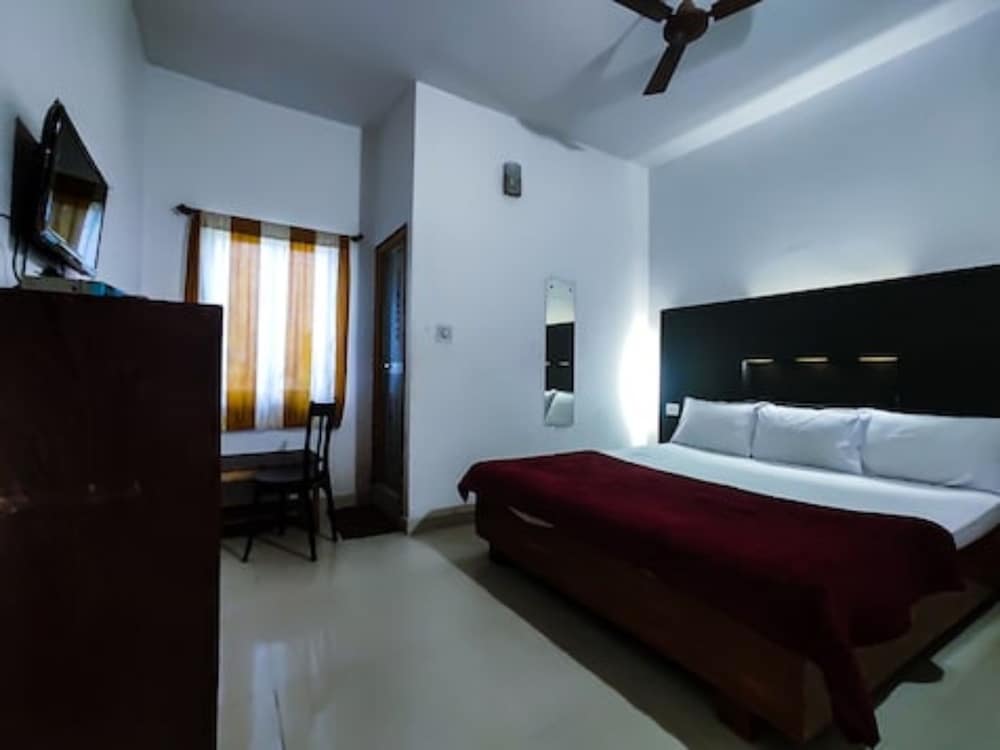 Standard Double Room, City View photo 3