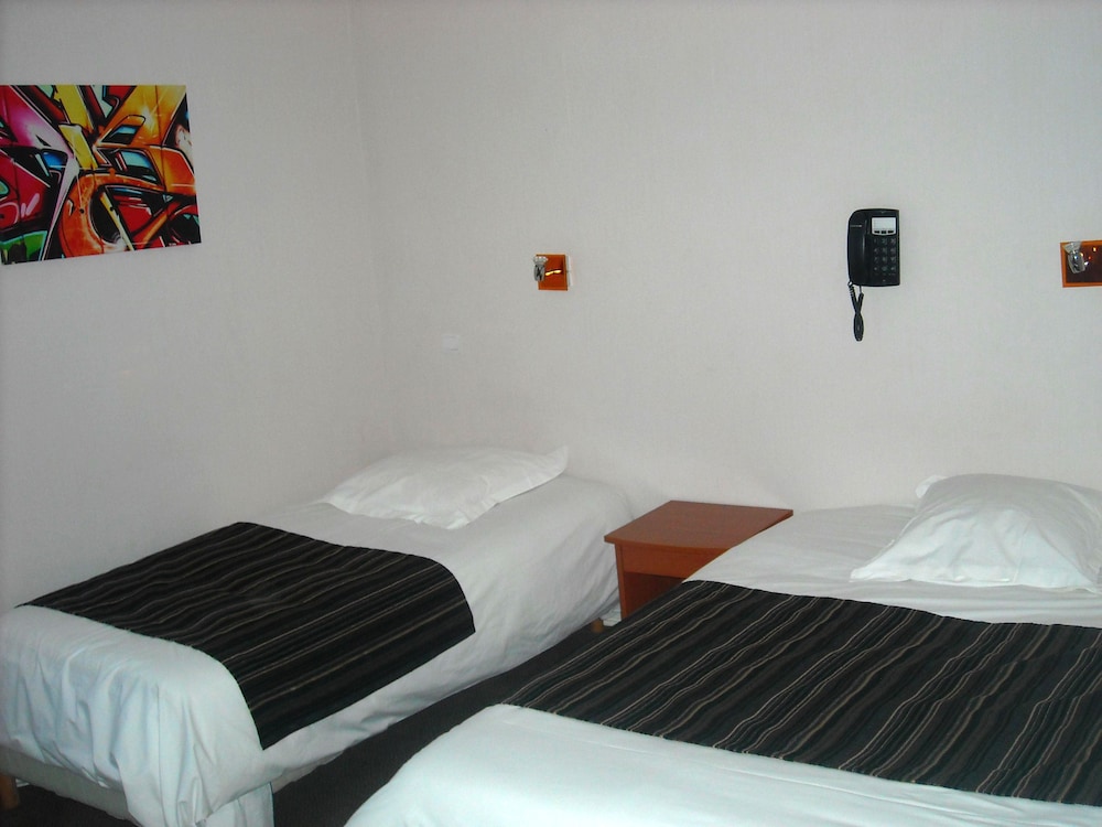 Standard Twin Room photo 1