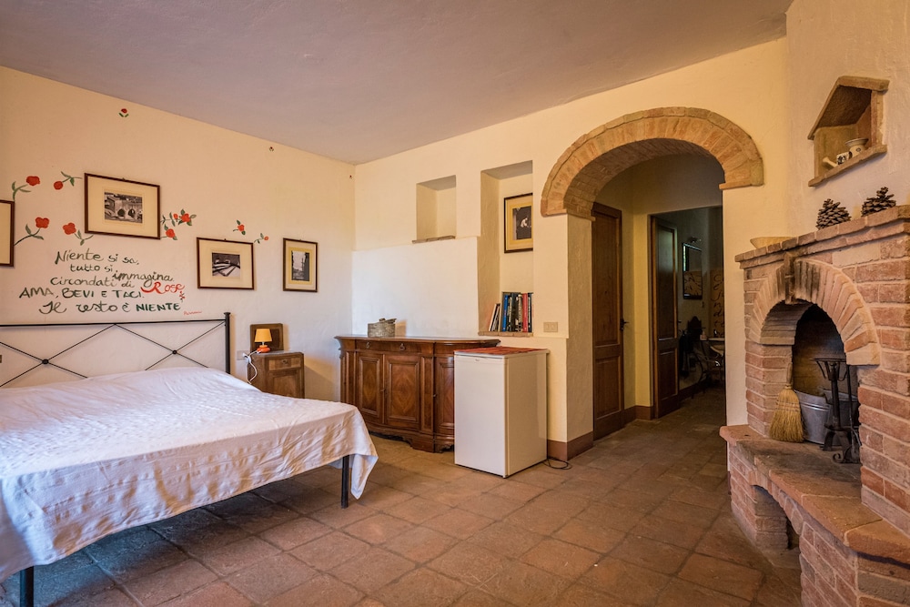 Superior Room, Garden View (Casa Rosa)