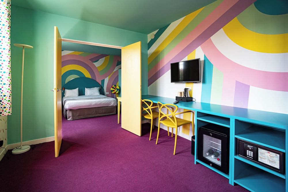 Candy Suite - Photo 3