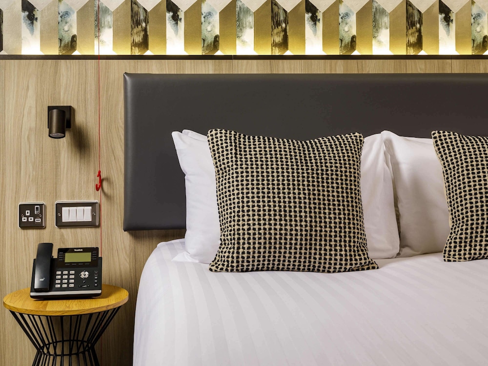 Standard Room, 1 Double Bed, Accessible - Photo 3