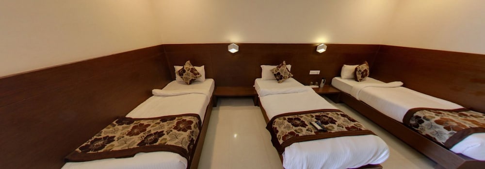 Grand Room, Non Smoking photo 3