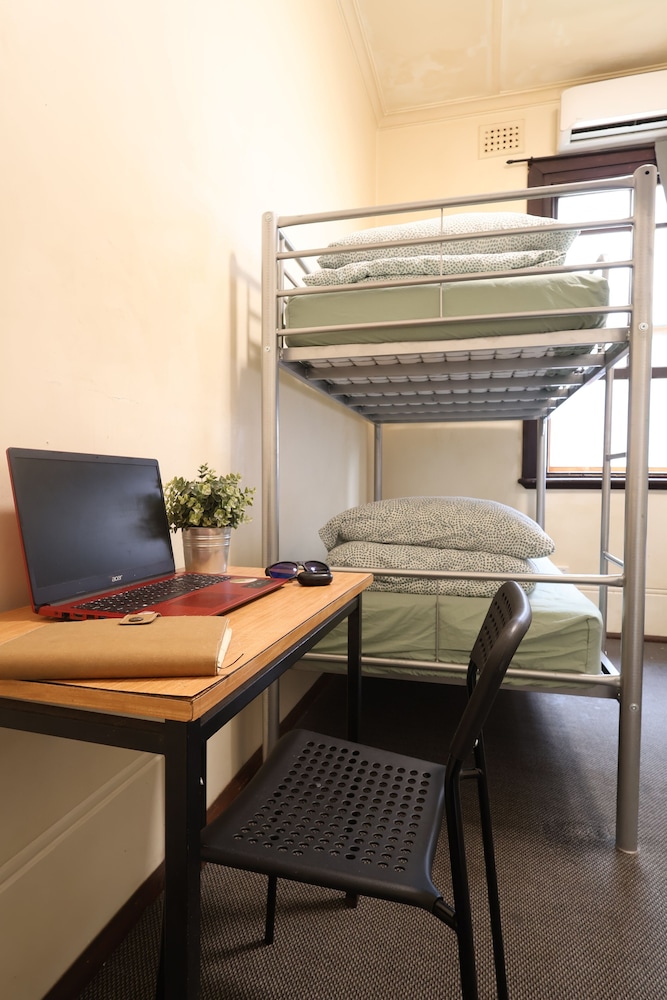 Basic Twin Room
