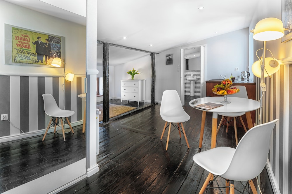 Suite, 1 Bedroom photo 1