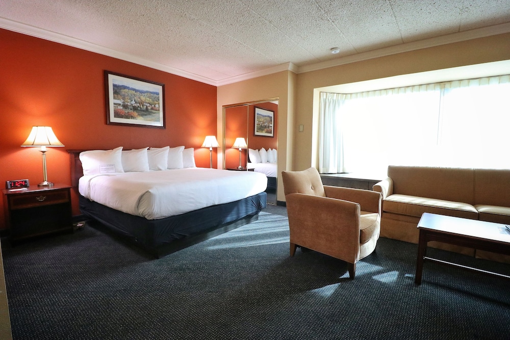 Standard Room, 1 King Bed - Photo 3
