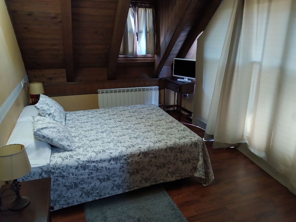 Standard Double Room, Balcony, Mountain View photo 2
