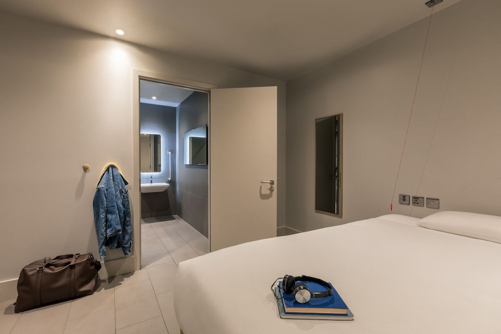 Cocoon 2 - Accessible