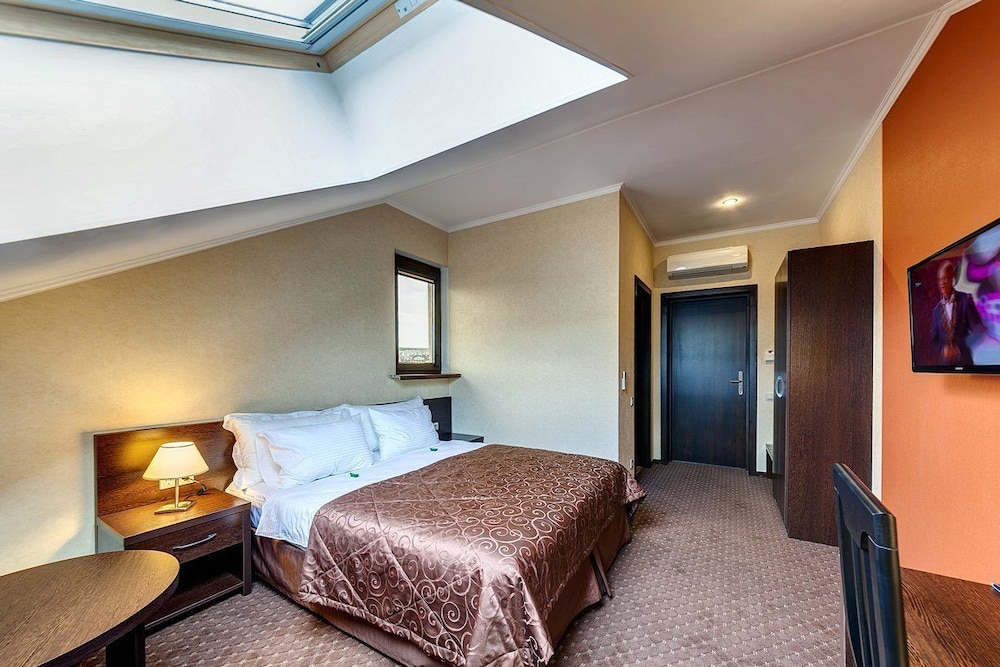 Standard Room photo 2